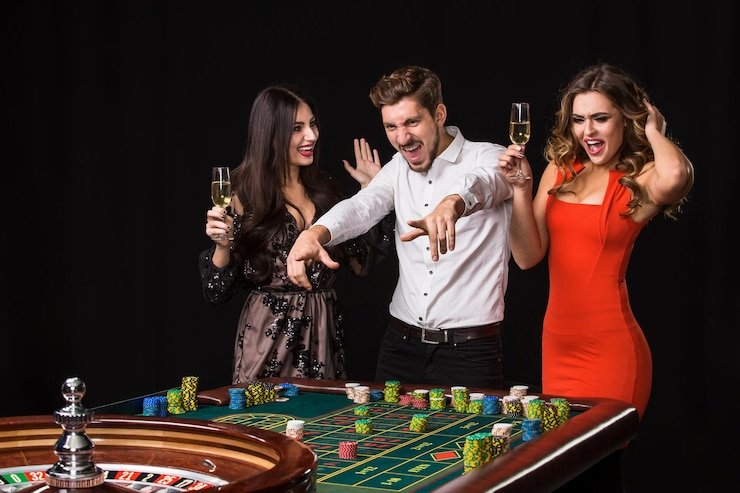 Antarmuka permainan Bingo di platform rupiahtoto 888 menampilkan kartu nomor dan pengundian real-time